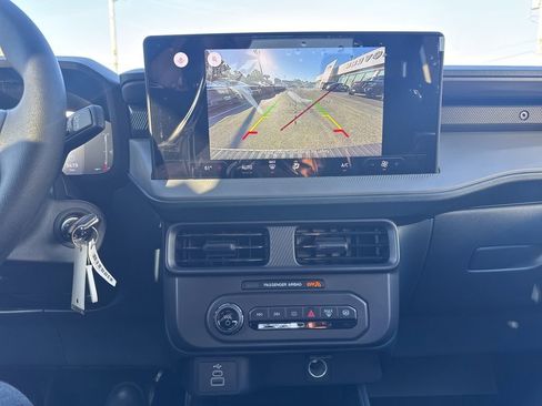 New 2025 Ford Maverick XL image 16
