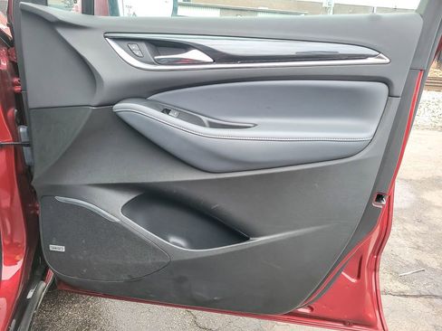 Used 2024 Buick Enclave Premium image 20