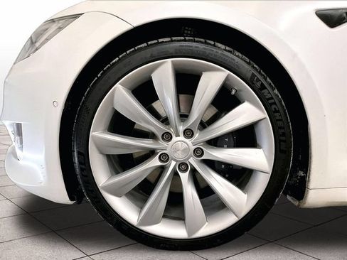 Used 2020 Tesla Model S Long Range AWD/4WD image 8