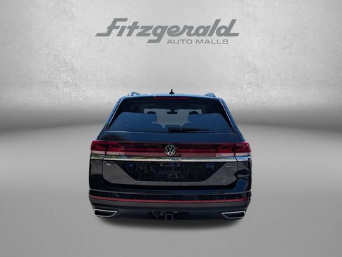 Used 2024 Volkswagen Atlas SE w/ Panoramic Sunroof Package AWD/4WD image 4