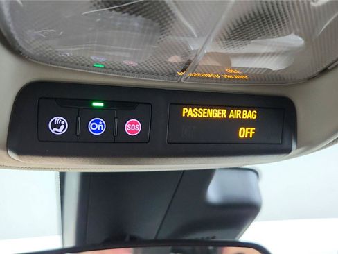 Used 2021 Buick Encore GX Preferred w/ Cold Weather Comfort Package FWD image 25