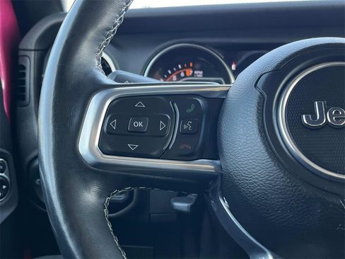 Used 2021 Jeep Wrangler Unlimited Sahara image 33