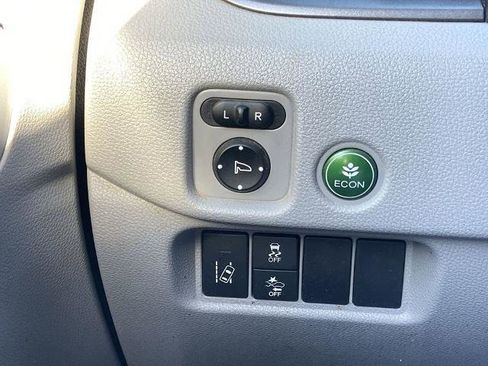 Used 2018 Honda Pilot EX image 13