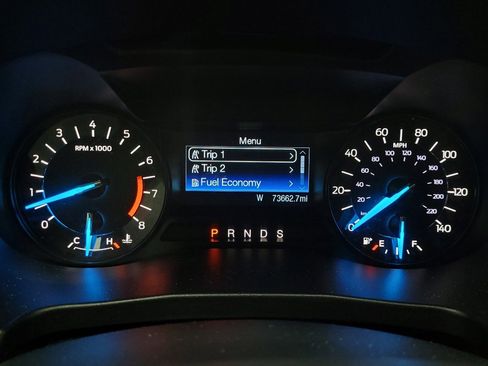 Used 2018 Ford Explorer XLT image 23