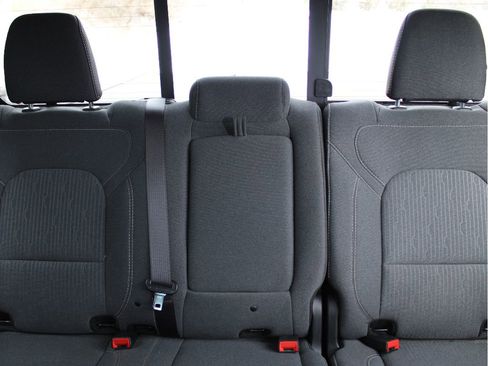 Certified 2022 RAM 1500 Big Horn image 30