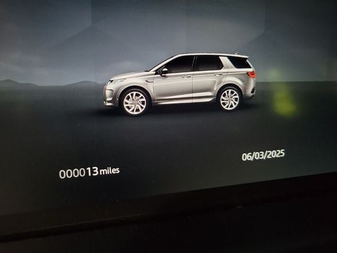 New 2025 Land Rover Discovery Sport Dynamic SE AWD/4WD image 18