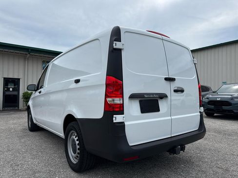 Used 2023 Mercedes-Benz Metris image 16