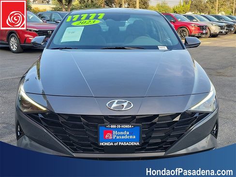 Used 2023 Hyundai Elantra SEL w/ Convenience Package image 4