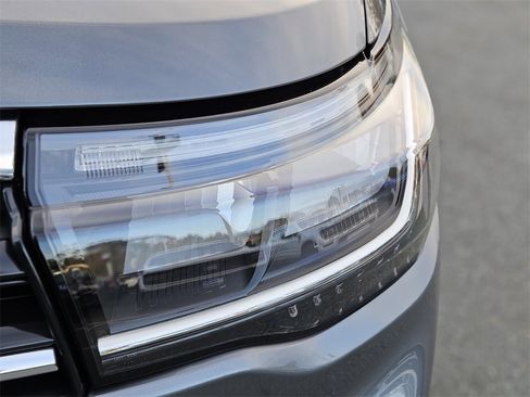 New 2026 Ford Explorer Active w/ Active Comfort Package image 10