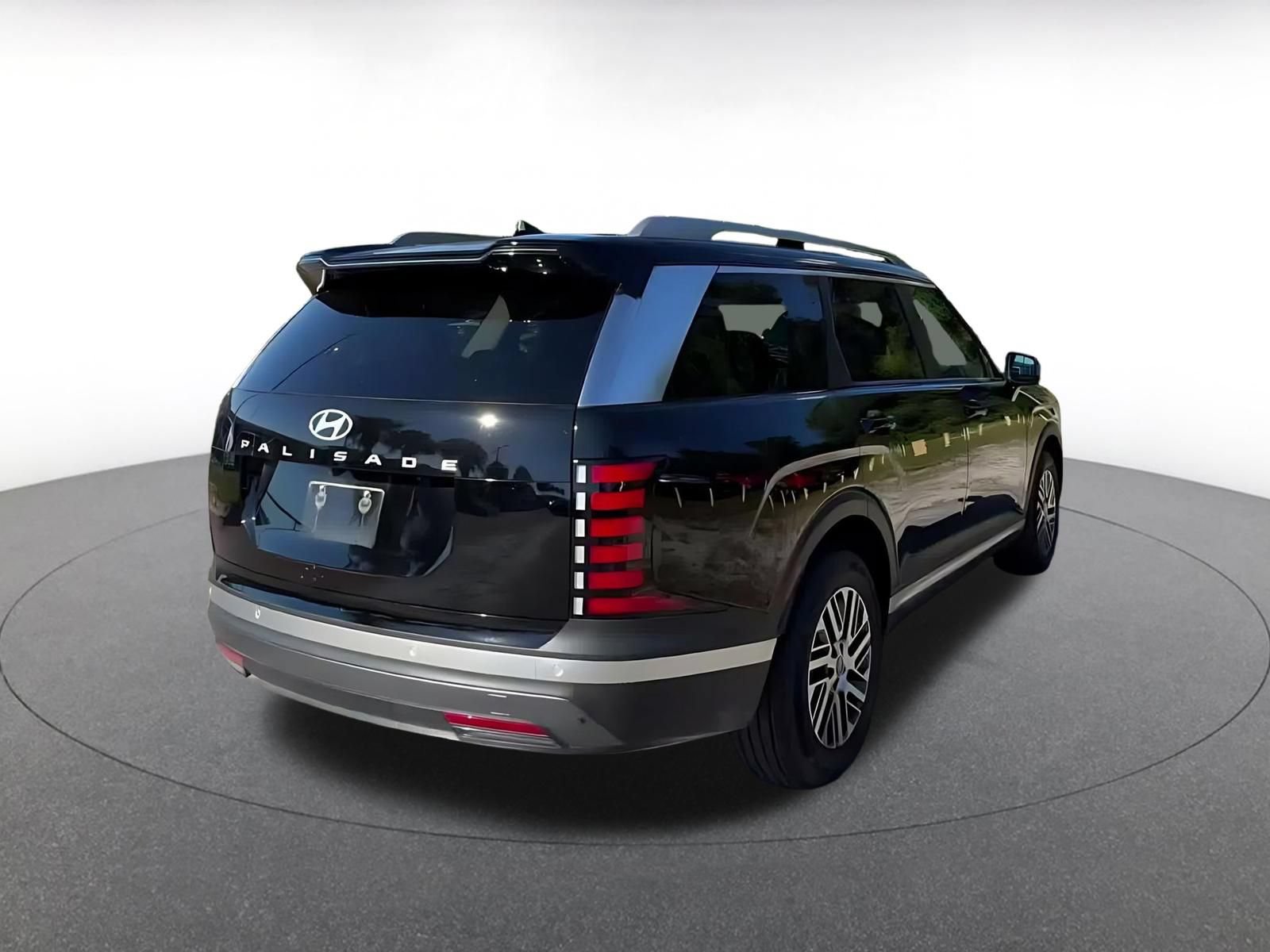 Used 2026 Hyundai Palisade SEL FWD image 14