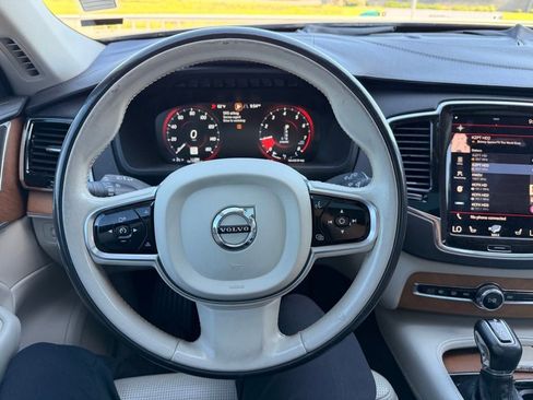 Used 2016 Volvo XC90 T6 Inscription w/ Protection Package Plus AWD/4WD image 13