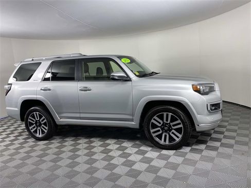 Used 2022 Toyota 4Runner Limited image 10