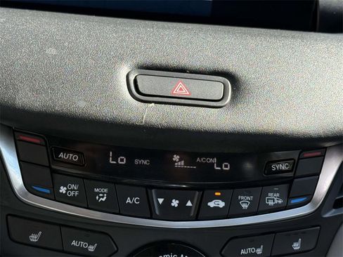 Used 2022 Acura TLX w/ Technology Package image 10