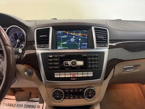 Used 2015 Mercedes-Benz GL 450 4MATIC image 23