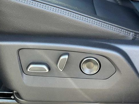 New 2026 GMC Yukon XL Denali image 18