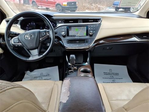 Used 2013 Toyota Avalon Limited image 12