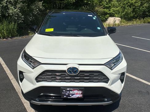Used 2021 Toyota RAV4 XSE AWD/4WD image 8