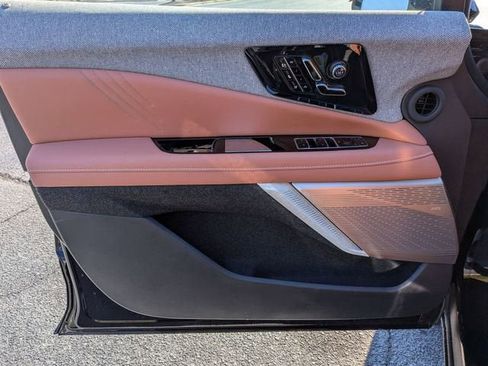 New 2026 Cadillac Optiq Luxury 2 image 10