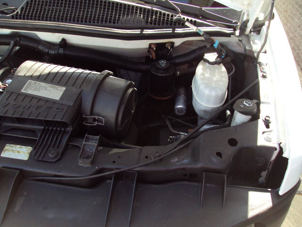 Used 2010 GMC Savana 1500 AWD image 24