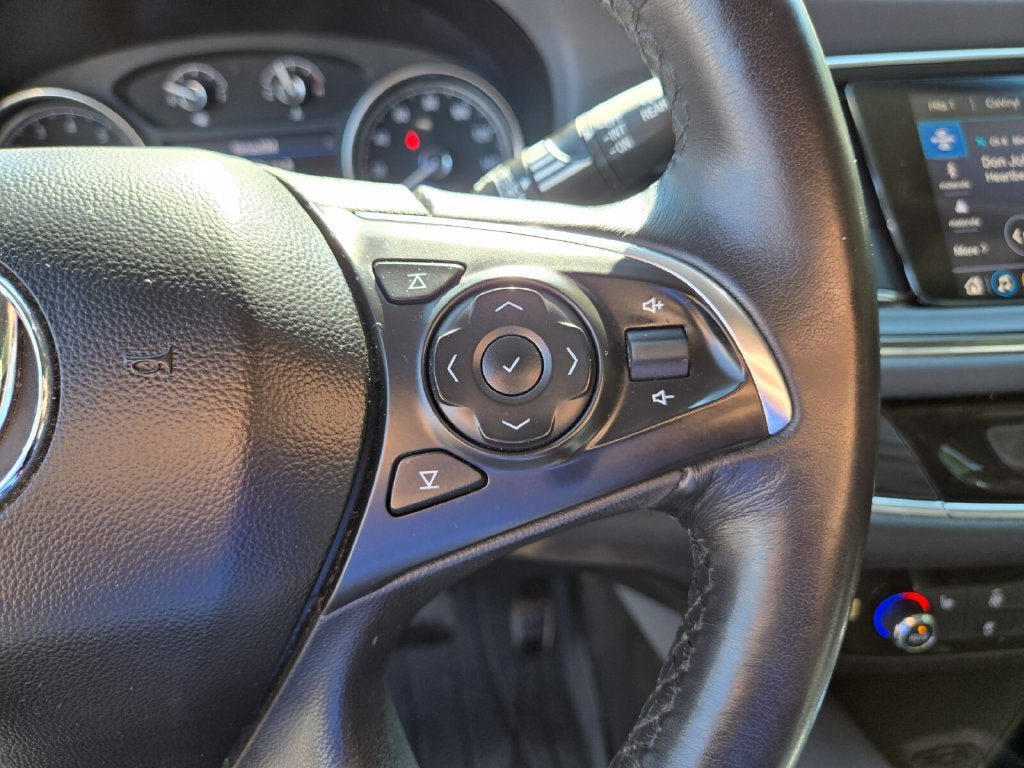 Used 2021 Buick Enclave Essence FWD image 30
