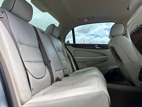 Used 2005 Jaguar XJ Vanden Plas RWD image 20