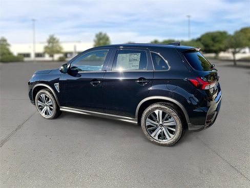 New 2025 Mitsubishi Outlander Sport SE image 5