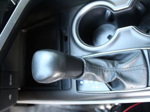 Used 2023 Toyota Camry SE image 22