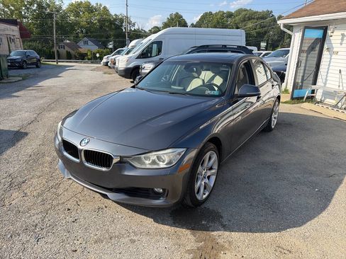 Used 2015 BMW 328i xDrive Sedan AWD/4WD image 2