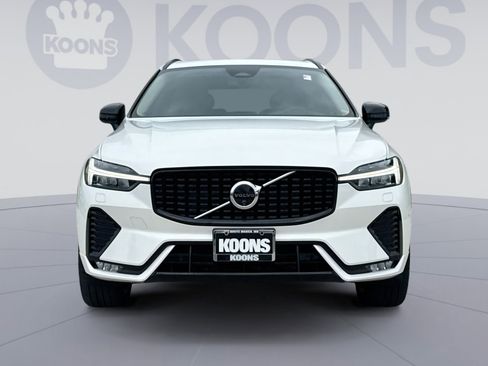Used 2024 Volvo XC60 B5 Plus w/ Protection Package Premier image 11