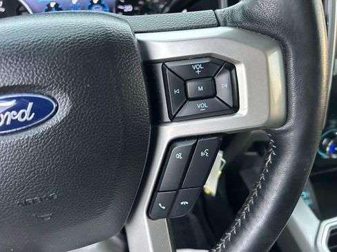 Used 2019 Ford F250 Lariat image 30