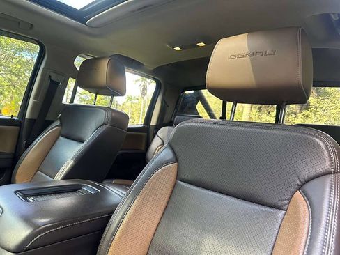 Used 2017 GMC Sierra 2500 Denali w/ Duramax Plus Package image 15