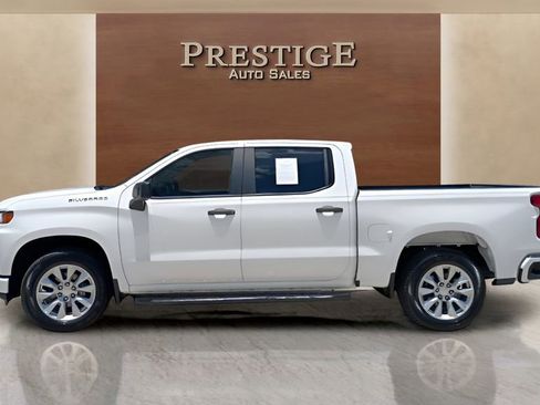 Used 2019 Chevrolet Silverado 1500 Custom w/ Custom Convenience Package RWD image 13