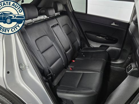 Used 2019 Kia Sportage EX FWD image 33