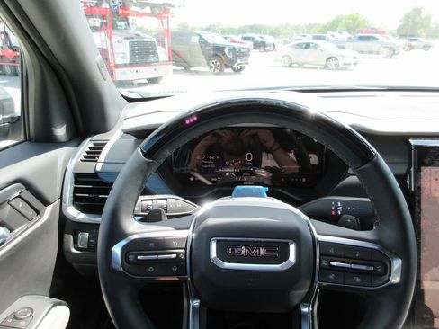 New 2026 GMC Acadia Elevation w/ Super Cruise Package AWD/4WD image 23