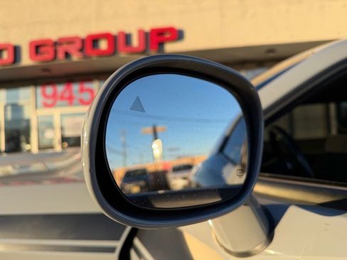 Used 2022 Dodge Challenger R/T image 12