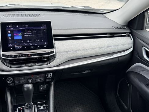 Used 2022 Jeep Compass Latitude w/ Convenience Group image 17