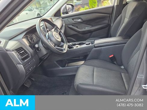 Used 2024 Nissan Rogue SV AWD/4WD image 5