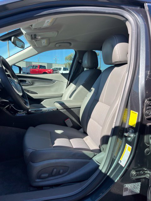 Used 2019 Chevrolet Impala LS FWD image 28