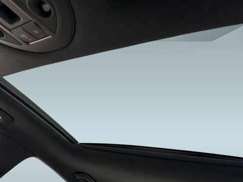 Used 2022 Genesis G70 3.3T image 15