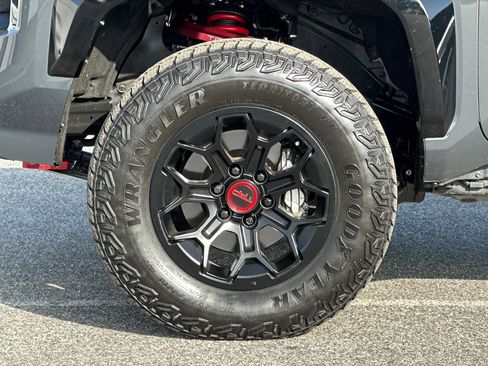 Certified 2025 Toyota Tacoma TRD Pro image 28