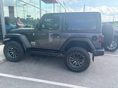 Used 2021 Jeep Wrangler Sport AWD/4WD image 2