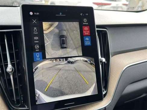 New 2026 Volvo XC60 B5 Plus w/ Protection Package Premier image 4