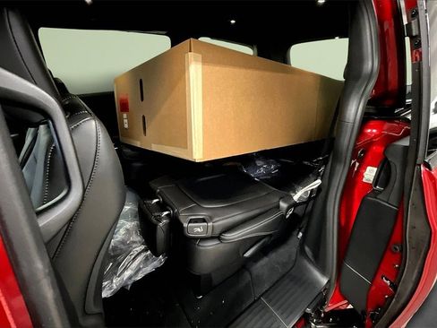 New 2025 Chrysler Pacifica Select w/ Fav Edition Package image 10