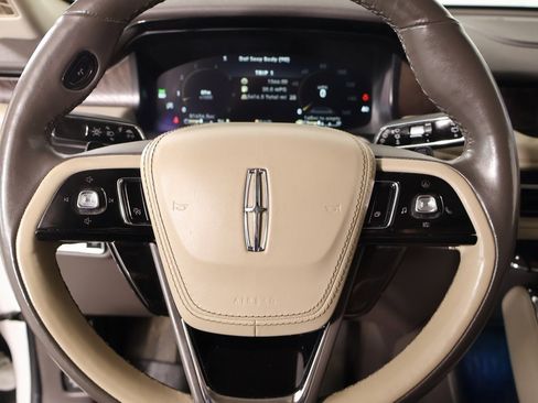 Used 2021 Lincoln Aviator Reserve w/ Equipment Group 202A image 3