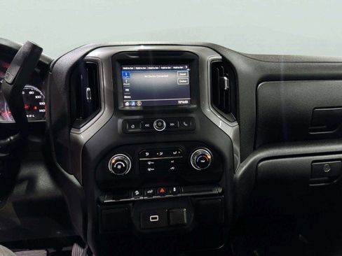 Used 2020 Chevrolet Silverado 1500 Custom Trail Boss w/ Custom Convenience Package image 24