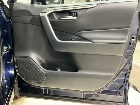 Used 2024 Toyota RAV4 XLE image 21