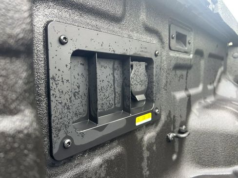 Used 2025 Ford Ranger Raptor image 17