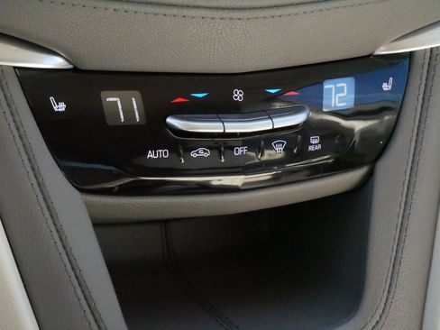 Used 2023 Cadillac XT5 Premium Luxury w/ Technology Package image 23