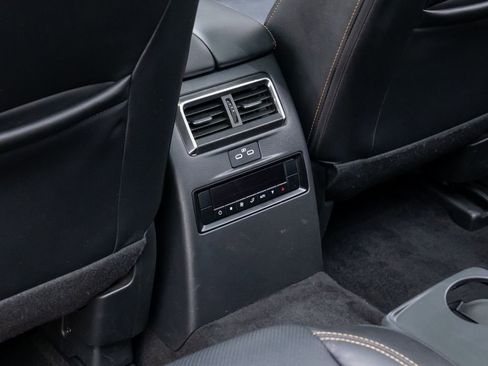 Used 2024 MAZDA CX-90 3.3 Turbo w/ Premium Package image 16