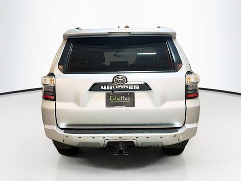 Used 2022 Toyota 4Runner TRD Off-Road Premium image 7